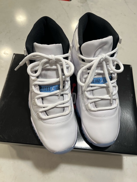 Air Jordan 11 Retro youth White & Light Blue Sneakers main image 9